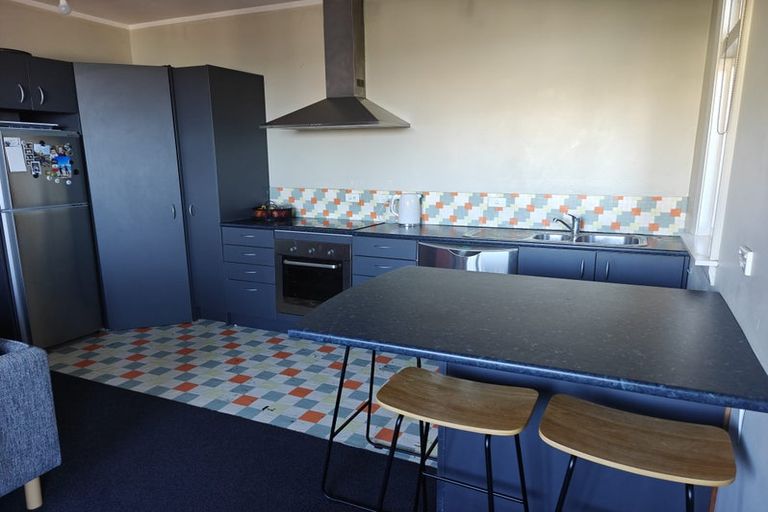 Photo of property in 22 Lerwick Terrace, Melrose, Wellington, 6023