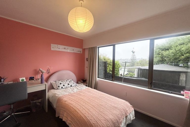 Photo of property in 51 Zealandia Road, Manly, Whangaparaoa, 0930