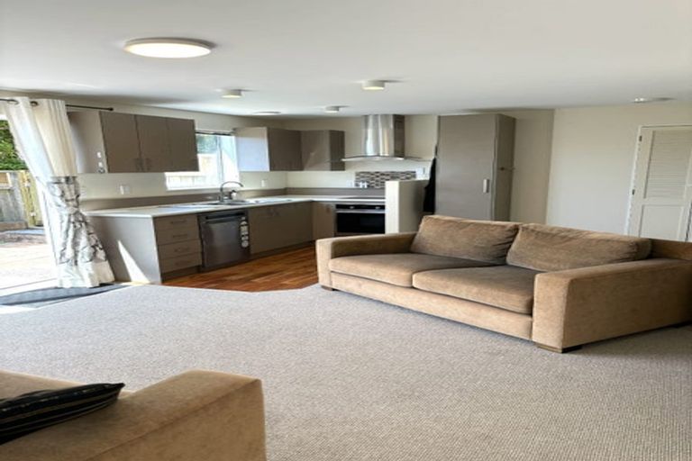 Photo of property in 102a Karepa Street, Brooklyn, Wellington, 6021