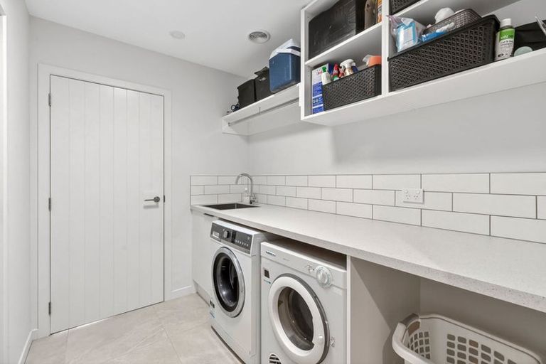 Photo of property in 9 Brewster Crescent, Lake Hawea, Wanaka, 9382