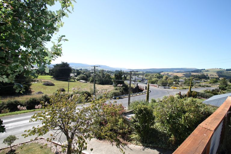 Photo of property in 180 Gladstone Road North, Mosgiel, 9024