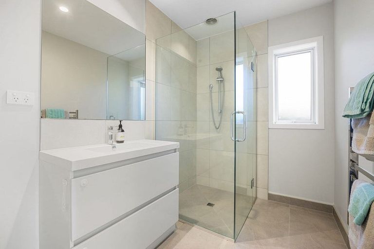 Photo of property in 28c Hamilton Road, Cambridge, 3434