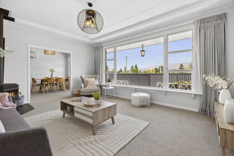 Photo of property in 102 Sunderland Street, Clyde, 9330