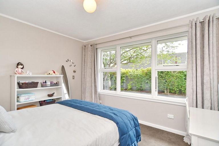 Photo of property in 70 Grahams Road, Burnside, Christchurch, 8041