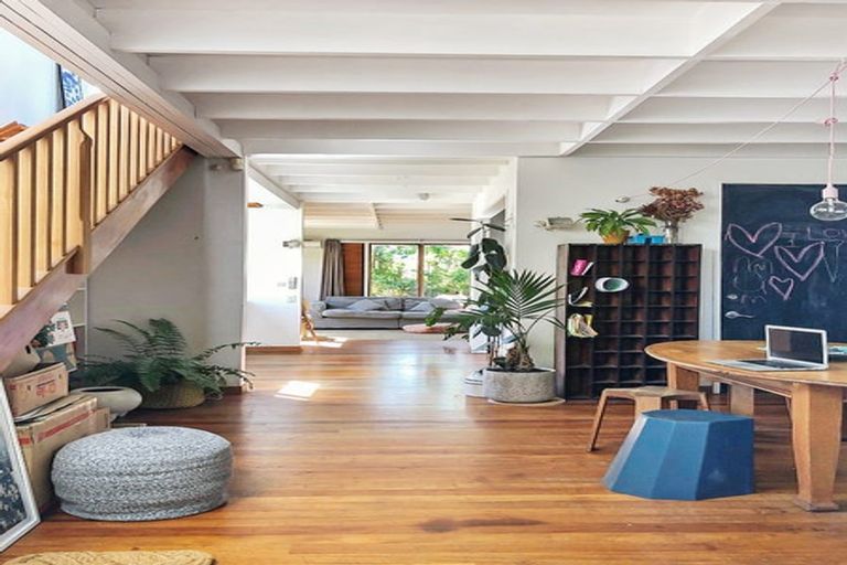 Photo of property in 1/38 Ngataringa Road, Devonport, Auckland, 0624