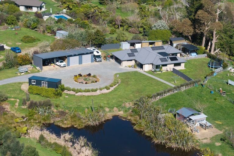 Photo of property in 30 Mountain View Drive, Manakau, Otaki, 5583