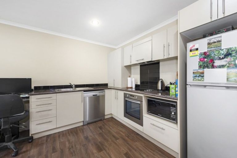 Photo of property in 10/31u Jones Crescent, Melville, Hamilton, 3206