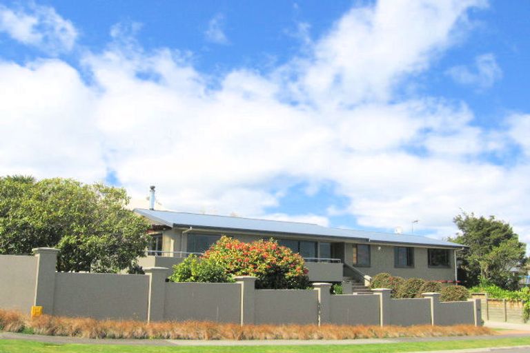 Photo of property in 10 Mccauley Grove, Hilltop, Taupo, 3330