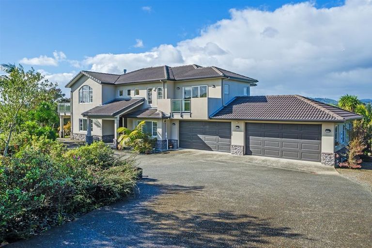 Photo of property in 137 Broomfields Road, Whitford, 2571