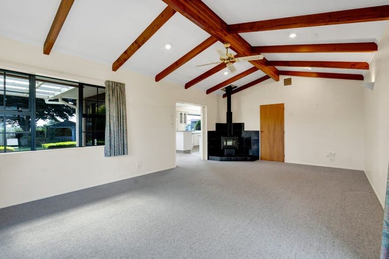 Photo of property in 37 Pembroke Road East, Stratford, 4332