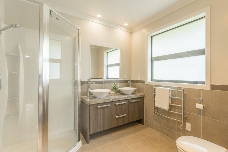 Photo of property in 8 Pateke Way, Paraparaumu Beach, Paraparaumu, 5032