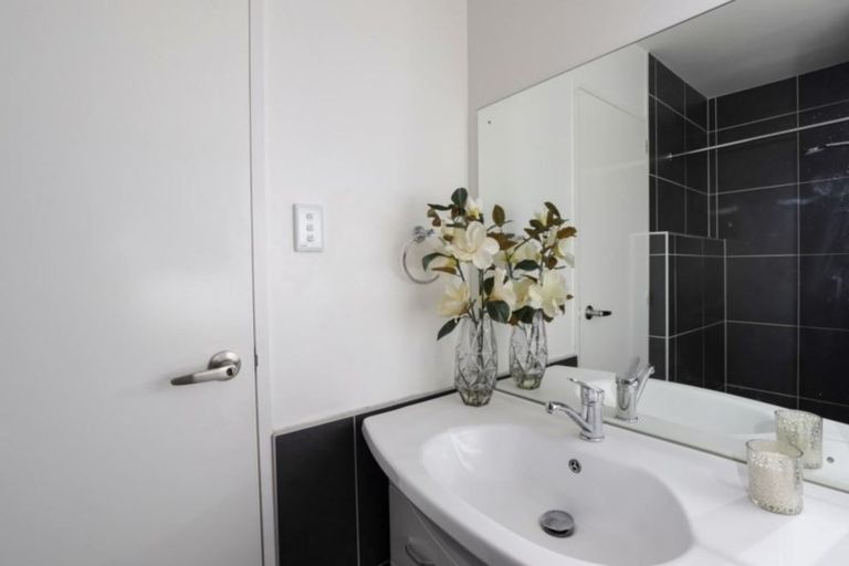 Photo of property in 2 Flaxwood Lane, Waltham, Christchurch, 8023