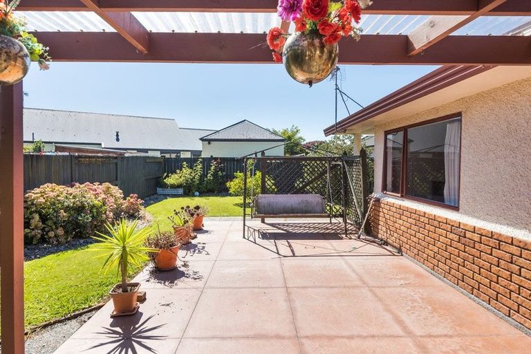 Photo of property in 14 Montana Way, Milson, Palmerston North, 4414