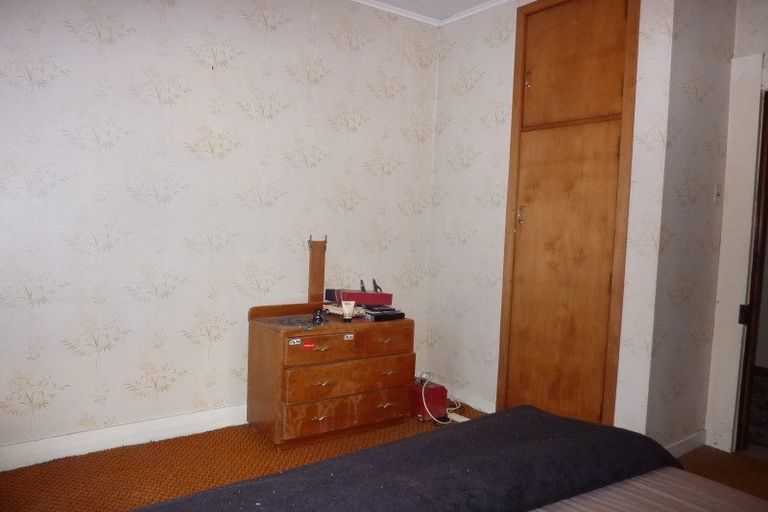 Photo of property in 14 Queen Street, Westport, 7825