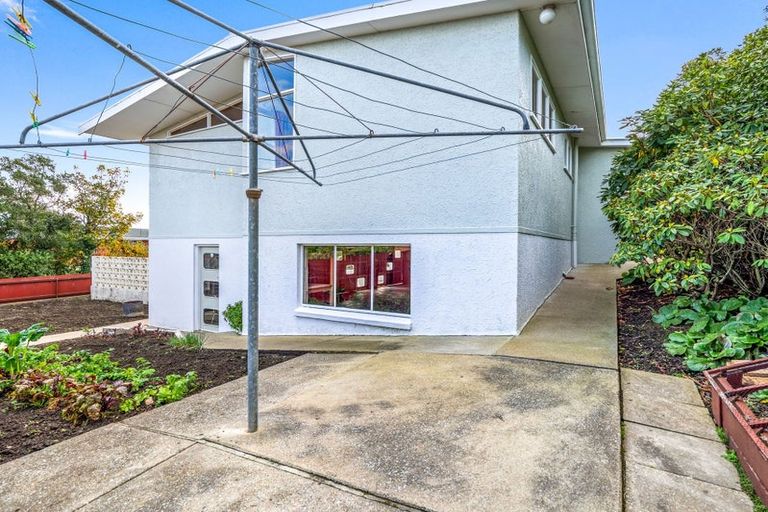 Photo of property in 100 Perth Street, Holmes Hill, Oamaru, 9401