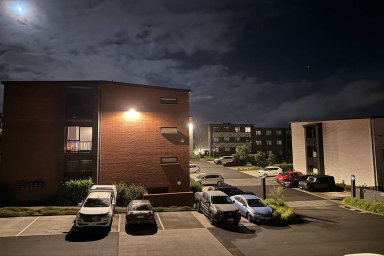 Photo of property in 105/2b Matatiki Street, Northcote, Auckland, 0627