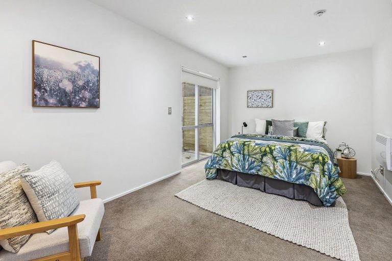 Photo of property in 17 Saddleback Grove, Karori, Wellington, 6012