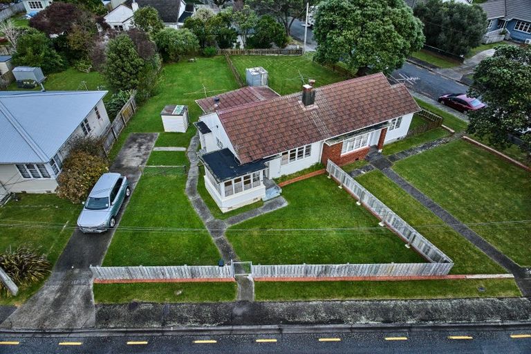 Photo of property in 19 Tirangi Road, Moera, Lower Hutt, 5010