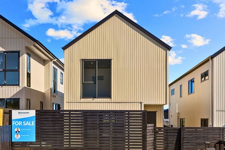 Photo of property in 179 Henwood Road, Westgate, Auckland, 0814