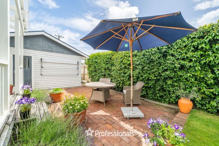 Photo of property in 2 Ropata Crescent, Boulcott, Lower Hutt, 5010