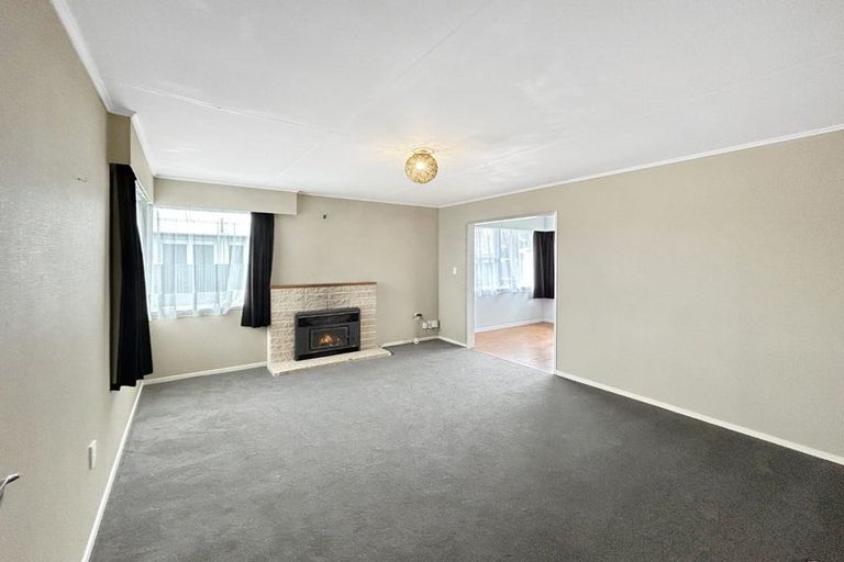 Photo of property in 31 Abraham Crescent, Milson, Palmerston North, 4414