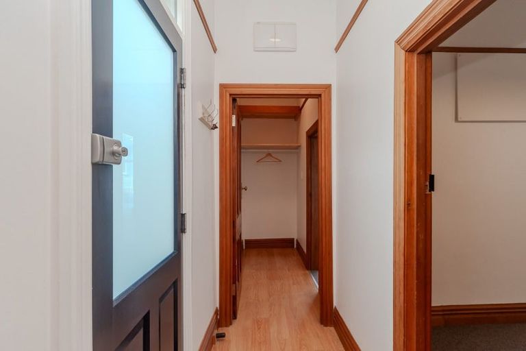 Photo of property in 12 Rolleston Street, Mount Cook, Wellington, 6021