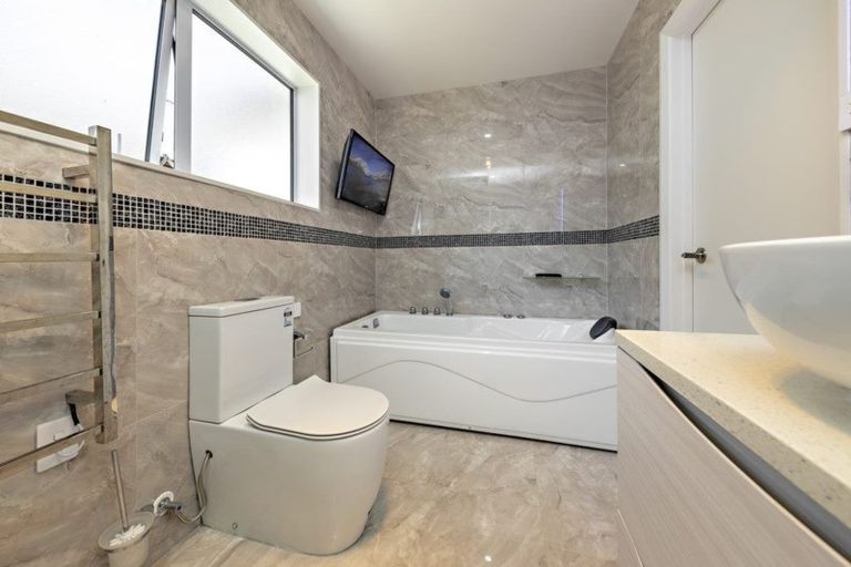 Photo of property in 9 Kotuku Crescent, Takanini, 2112