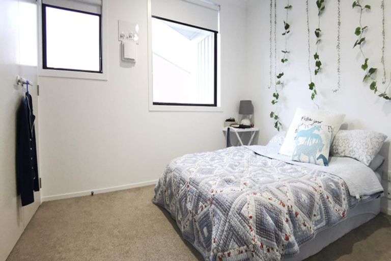 Photo of property in 2b Harakeke Road, Hobsonville, Auckland, 0618