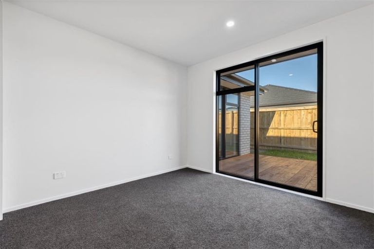 Photo of property in 8 Ivan Mauger Place, Rolleston, 7615