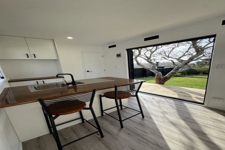 Photo of property in 195 Ngamotu Road, Spotswood, New Plymouth, 4310