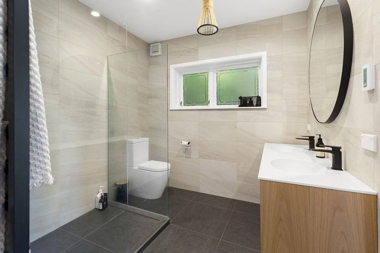 Photo of property in 70 Overtoun Terrace, Hataitai, Wellington, 6021