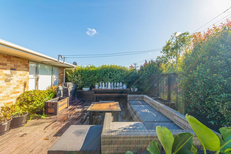 Photo of property in 80 Grove Road, Papakura, 2110