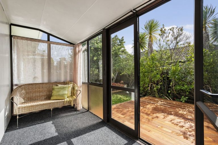 Photo of property in 39a Minaret Drive, Bucklands Beach, Auckland, 2014