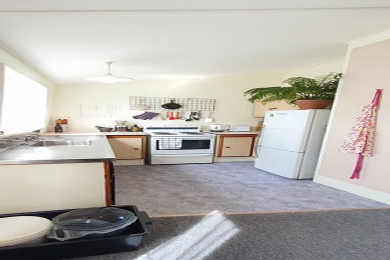 Photo of property in 50u2 Buckley Road, Southgate, Wellington, 6023