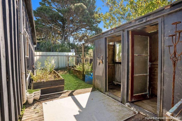 Photo of property in 2856 South Head Road, South Head, Helensville, 0874