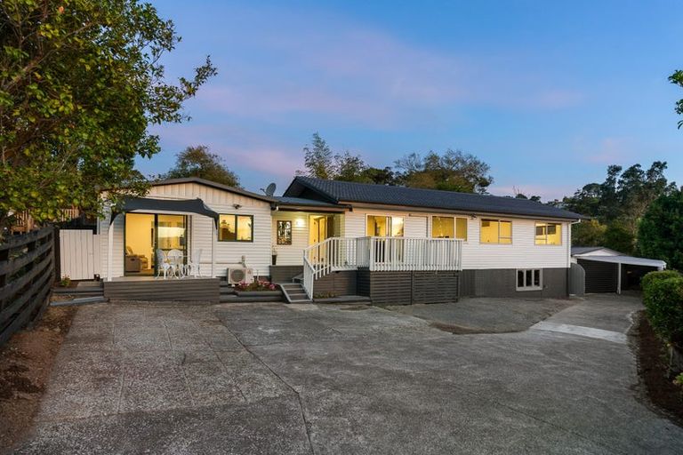 Photo of property in 46b Captain Scott Road, Glen Eden, Auckland, 0602
