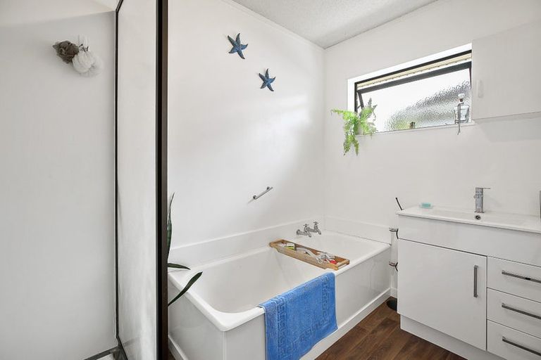 Photo of property in 2/37a Station Road, Paeroa, 3600