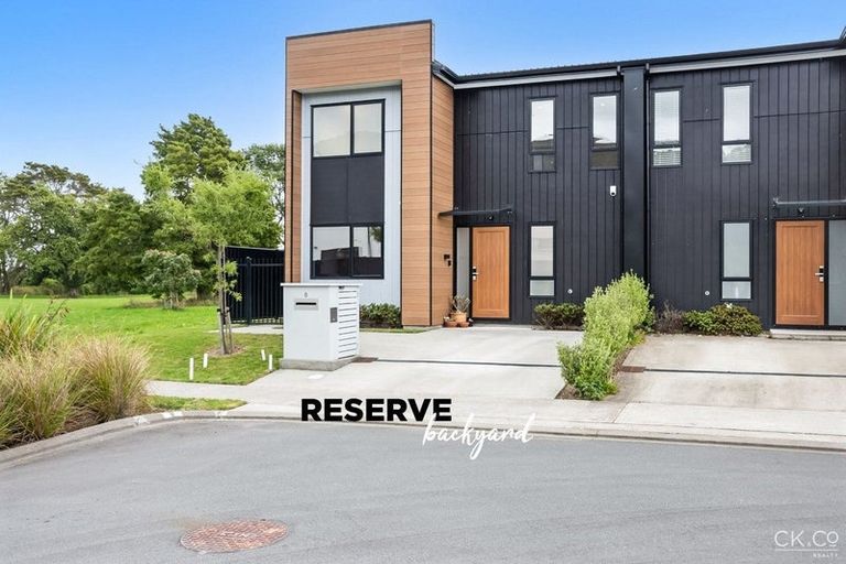 Photo of property in 8 Aston Crescent, Wallaceville, Upper Hutt, 5018