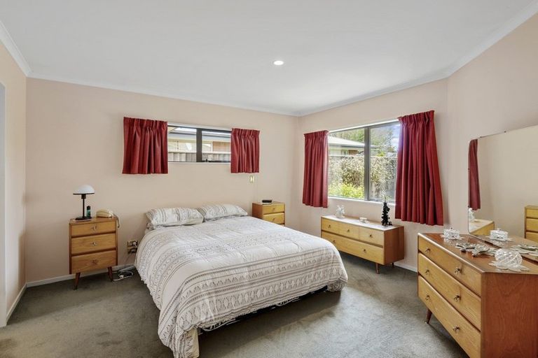 Photo of property in 17 Richard Seddon Drive, Northwood, Christchurch, 8051