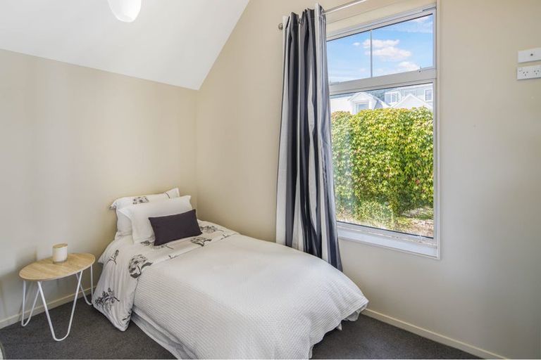 Photo of property in Pirie Street Townhouses, 27/35u Pirie Street, Mount Victoria, Wellington, 6011