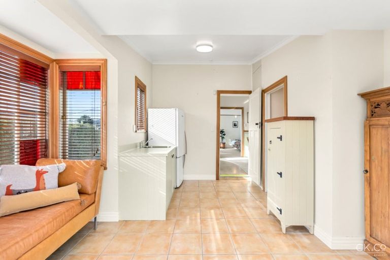 Photo of property in 17 William Street, Petone, Lower Hutt, 5012