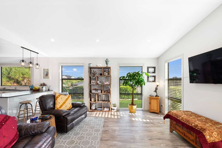 Photo of property in 45 Golf Vue Place, Castlecliff, Whanganui, 4501