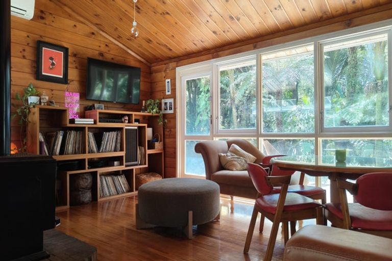 Photo of property in 26 Sylvan Valley Avenue, Titirangi, Auckland, 0604