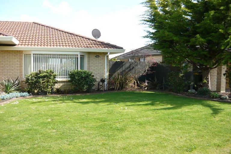 Photo of property in 175 Kilkenny Drive, East Tamaki Heights, Auckland, 2016