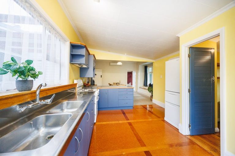 Photo of property in 29 Argyle Avenue, Takaro, Palmerston North, 4410