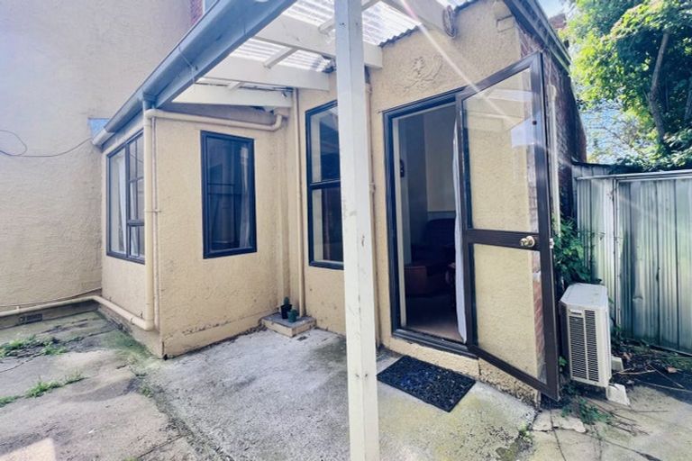Photo of property in 1 Howe Street, North Dunedin, Dunedin, 9016