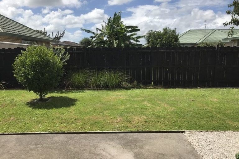 Photo of property in 11/58 Manuroa Road, Takanini, 2112