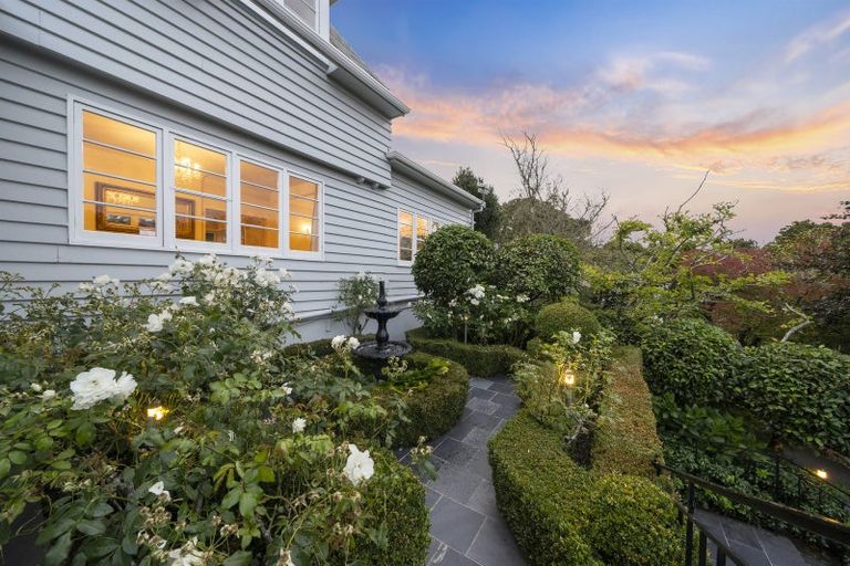 Photo of property in 1 Homewood Avenue, Karori, Wellington, 6012
