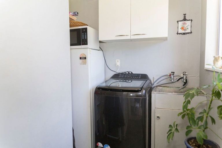 Photo of property in 12 Mathew Street, Dannevirke, 4930