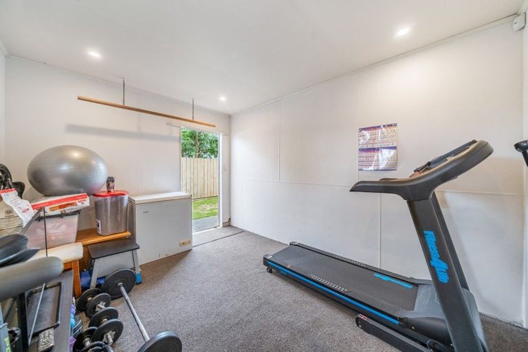 Photo of property in 39 Naenae Road, Naenae, Lower Hutt, 5011